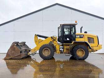 صورة ل 2015 كاتربيلر 930M