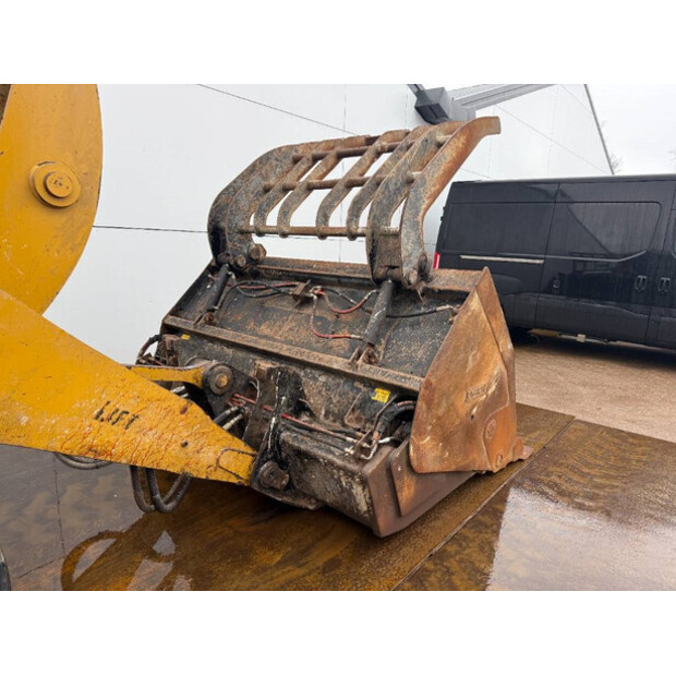 2015 Caterpillar 930M-44836741