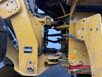 2015-caterpillar-930m-1403059-44836747