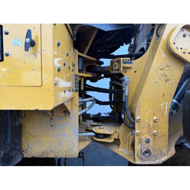 2015 Caterpillar 930M-44836748