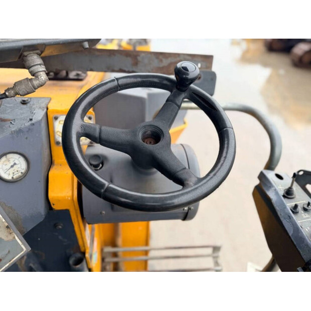 2009 فيرتجين W150-44836792