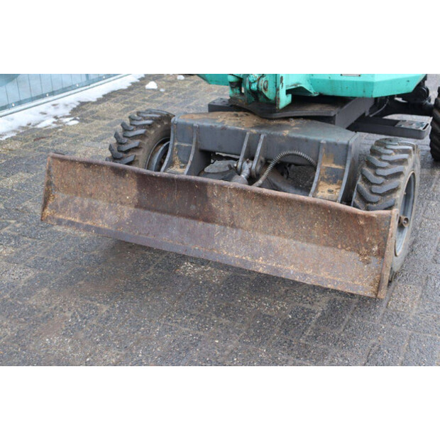 كوماتسو PW05-44837029