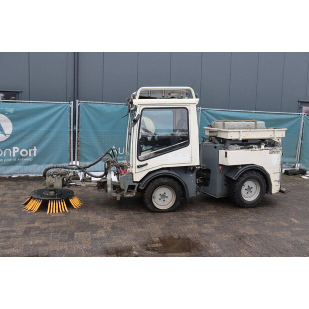 2016 Conver C4-44837252