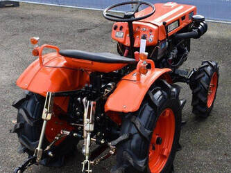 kubota-b7000-1403118-44837722