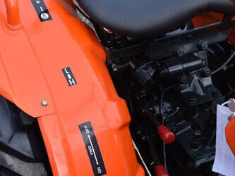 kubota-b7000-1403120-44837771