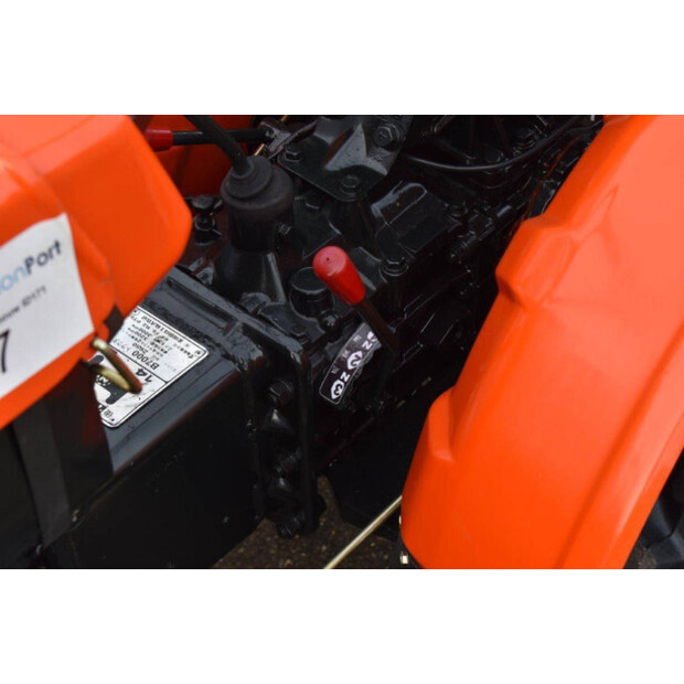 كوبوتا B7000-44837784