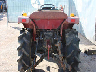 mitsubishi-mt165-1403140-44838366