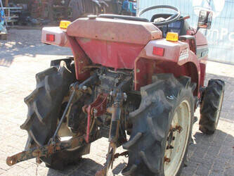 mitsubishi-mt165-1403140-44838367