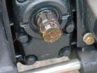 kubota-b7000-1403145-44838584