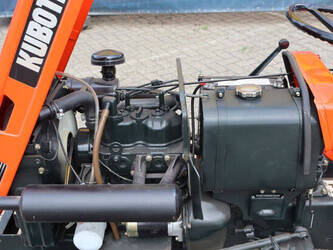 kubota-b7000-1403145-44838595