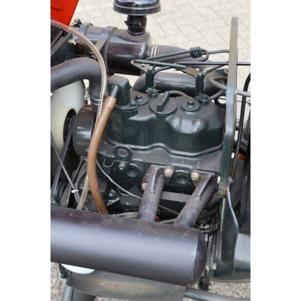 KUBOTA B7000-44838596