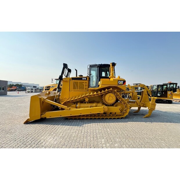 2012 كاتربيلر D7R-44839388