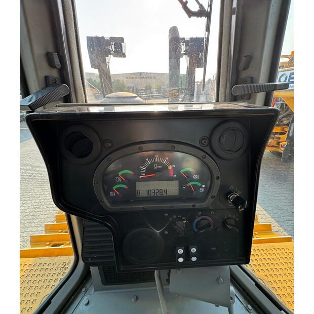 2012 كاتربيلر D7R-44839411