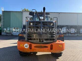 2011-hitachi-zw250-1403203-44839876