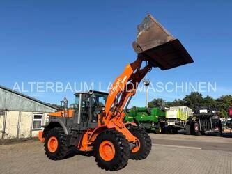 2011-hitachi-zw250-1403203-44839881