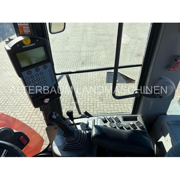 2011 Hitachi ZW250-44839885