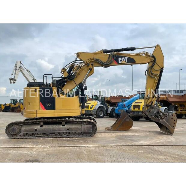 2016 Caterpillar 325FLCR-44840008