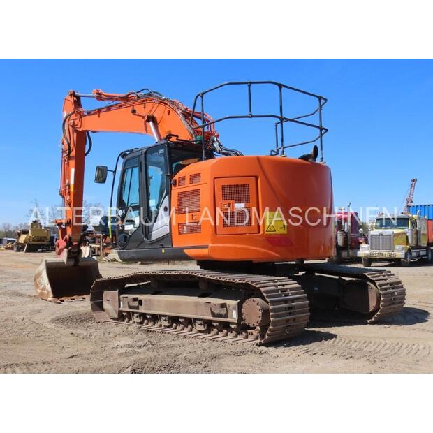 2021 Hitachi ZX225USLC-6-44840157