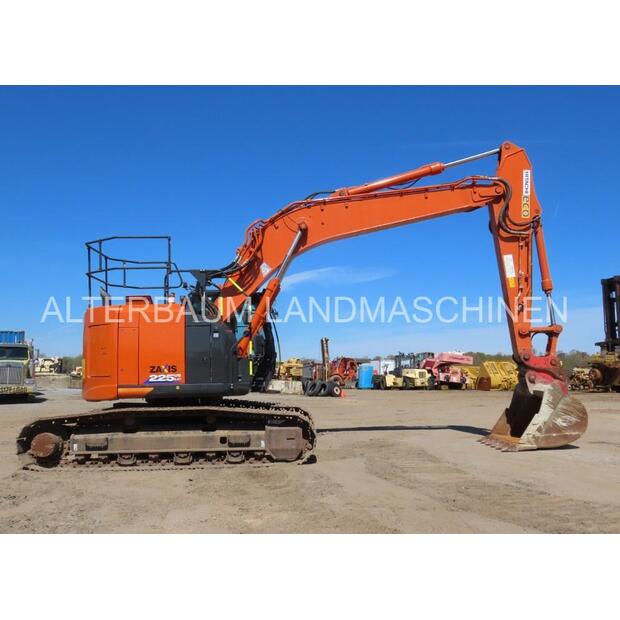 2021 Hitachi ZX225USLC-6-44840160
