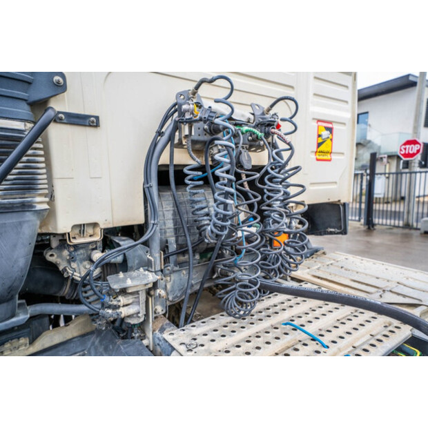 2017 Volvo FMX 460-44840475