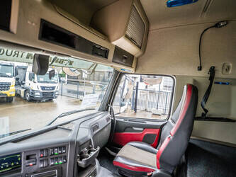 2017-volvo-fmx-460-1403214-44840482