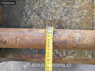 2017-komatsu-pc210lc-10-1371817-44840834