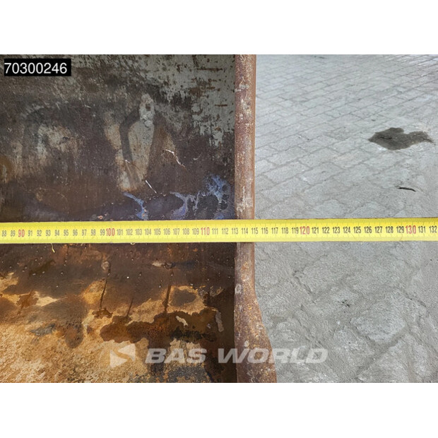 2017 كوماتسو PC210LC-10-44840836