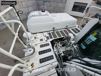 2017-komatsu-pc210lc-10-1371817-44840837