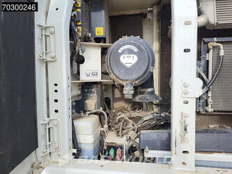 2017-komatsu-pc210lc-10-1371817-44840840