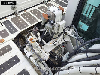 2017-komatsu-pc210lc-10-1371817-44840841