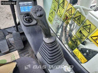 2017-komatsu-pc210lc-10-1371817-44840852