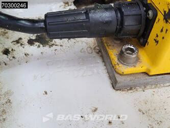 2017-komatsu-pc210lc-10-1371817-44840866