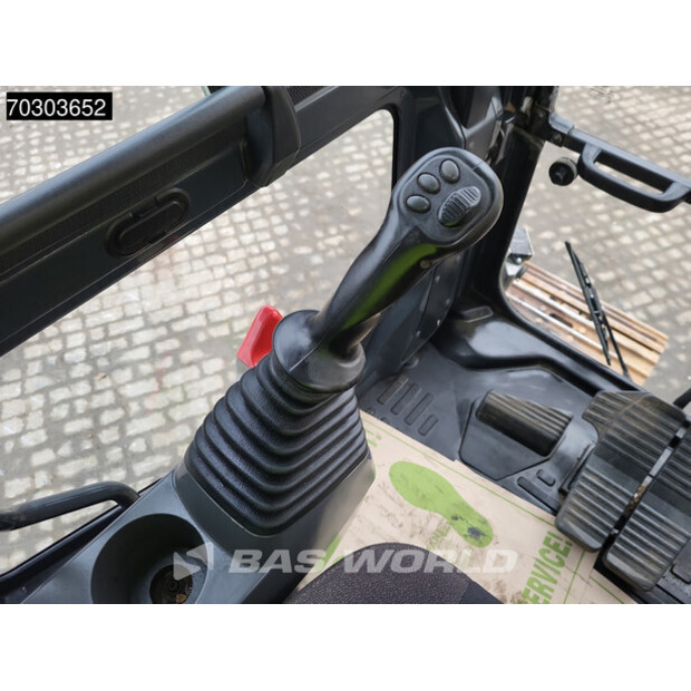 2021 كوماتسو PC210LC-11E0-44841060