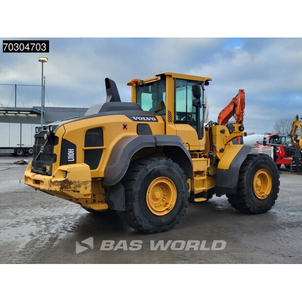 2015 فولفو L110H-44841077