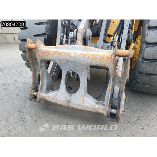 2015 فولفو L110H-44841084