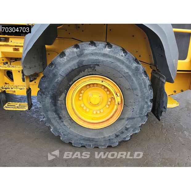 2015 فولفو L110H-44841096