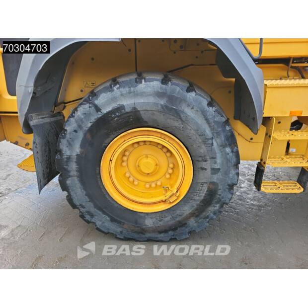 2015 فولفو L110H-44841097