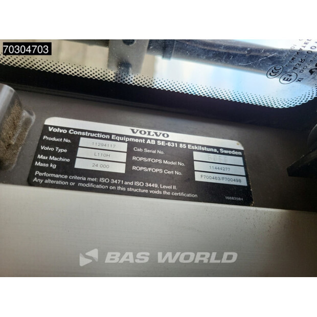 2015 فولفو L110H-44841113