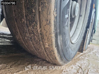 2018-kraker-others-44841134