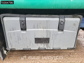 2018-kraker-others-44841147