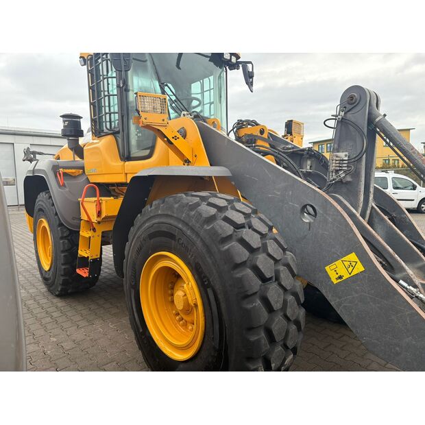 2017 Volvo L110H-44849567