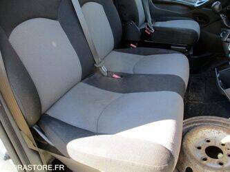 2013-iveco-daily-1403370-44855475