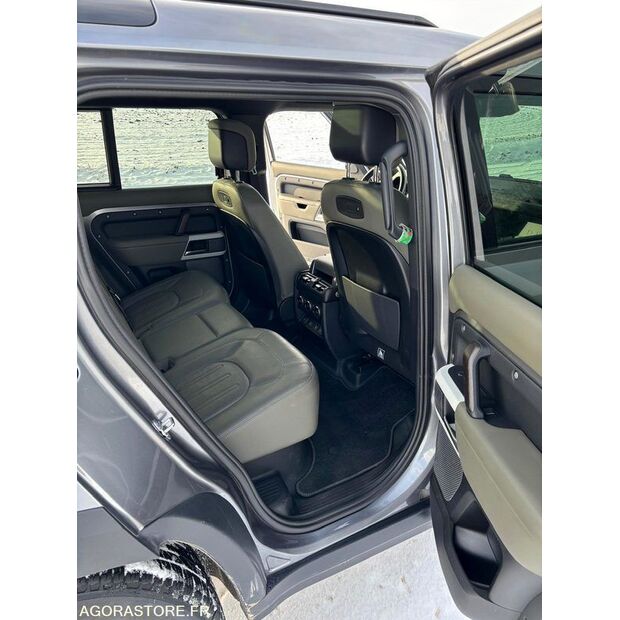 2021 لاند روفر Defender-44855510