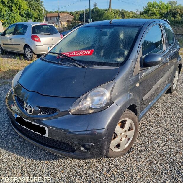 2007 تويوتا AYGO-44855518
