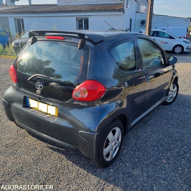2007 تويوتا AYGO-44855519
