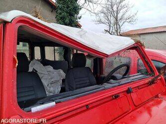 2000-land-rover-defender-1402913-44855599