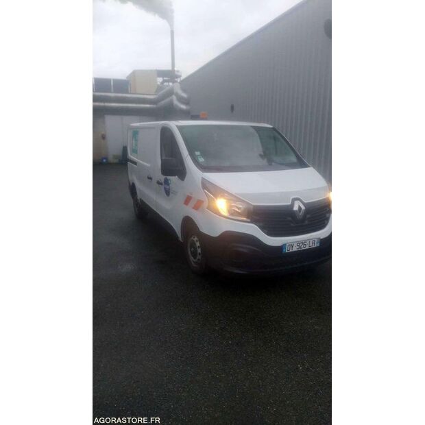 2015 Renault Trafic-44855716