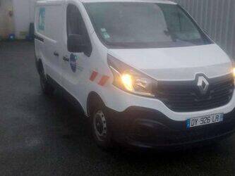 2015-renault-trafic-1402964-44855716