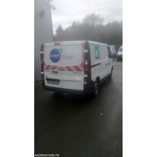 2015 Renault Trafic-44855731