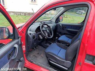 2005-peugeot-partner-1402965-44855740